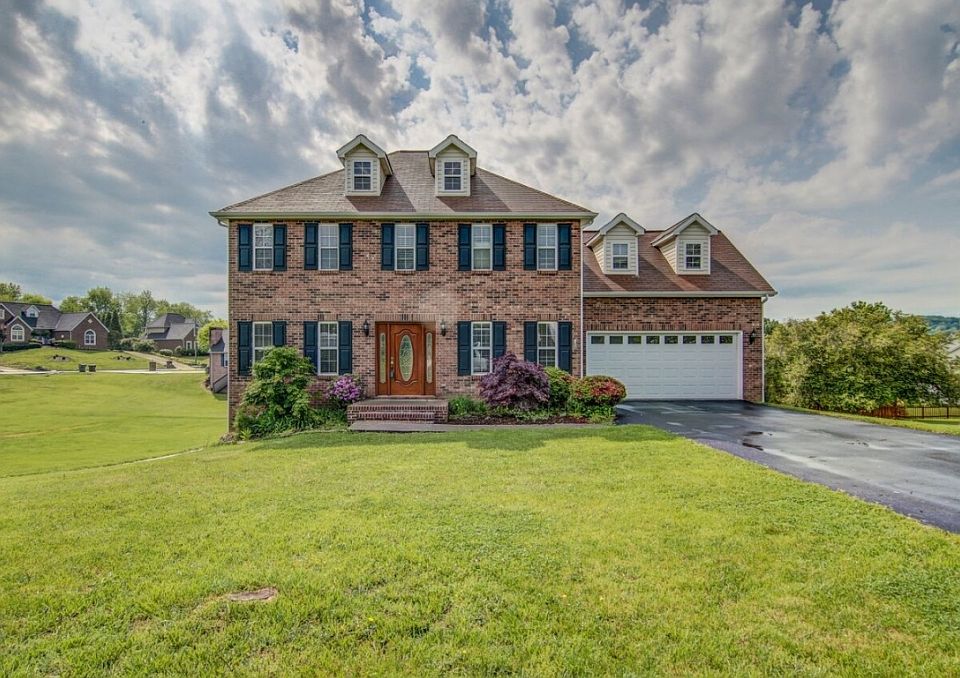 1st image of 109 Charlton Ct