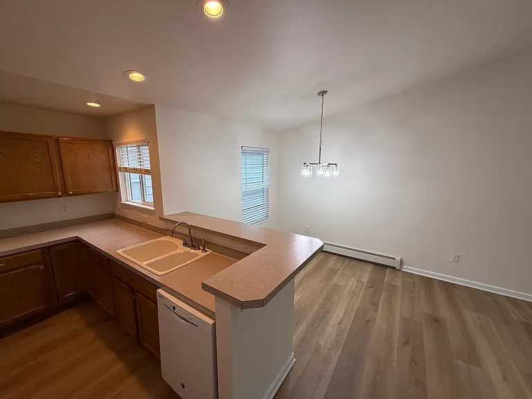 5925 Townsend Pl — Photo 11