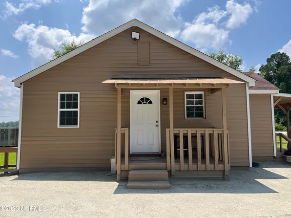 32 Olympia Road, New Bern, NC 28560