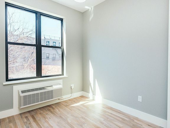3rd image of 181 Troutman St #2E