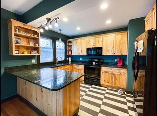 24 Washington St APT 1, Northfield, VT 05663