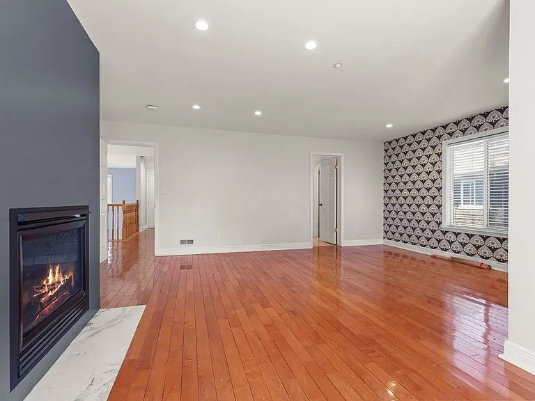 246 Carmel Ave #246 — Photo 40