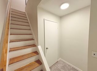 34 Mattoon St APT 4, Springfield, MA 01105