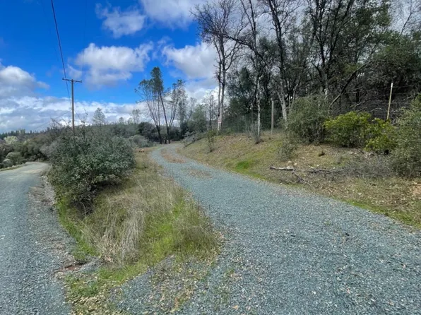 11793 Cinnabar Ct, Grass Valley, CA 95949