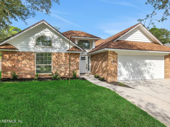 2900 SANS PAREIL Street, Jacksonville, FL 32246
