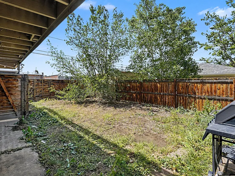 5045 Eliot St — Photo 24