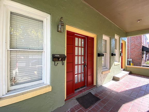 3rd image of 2818 Herschel St #1