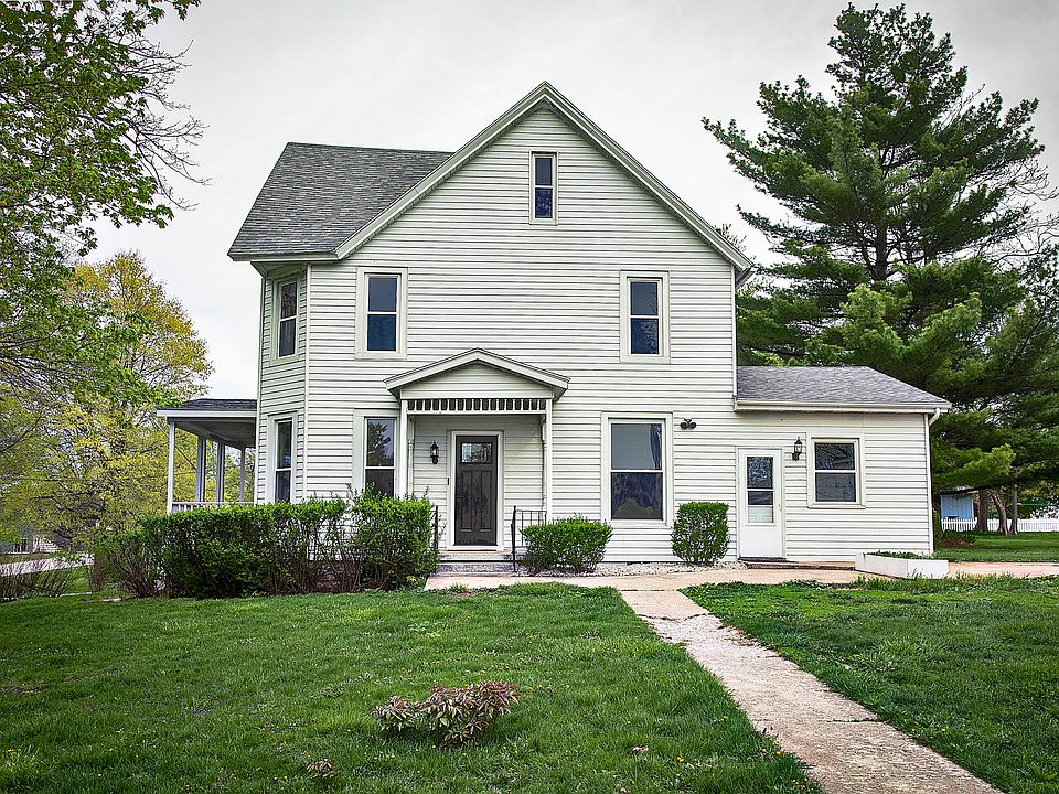 709 S Main St, Saybrook, IL 61770 Zillow