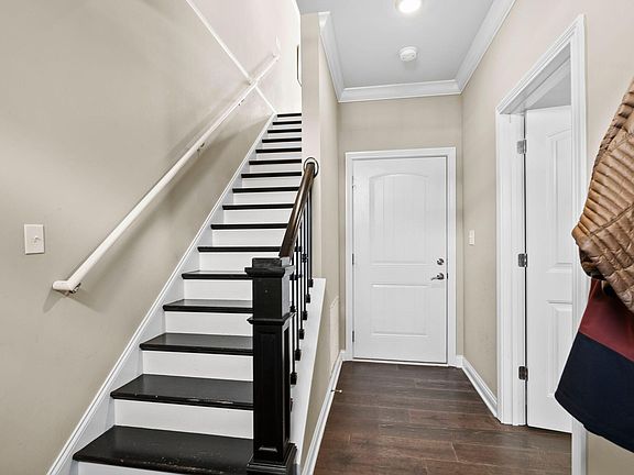 4th image of 516 Maryland Ave APT 127