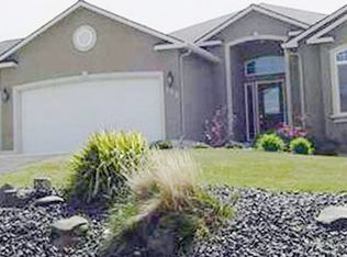 393 Cindy Rd, Kennewick, WA 99338