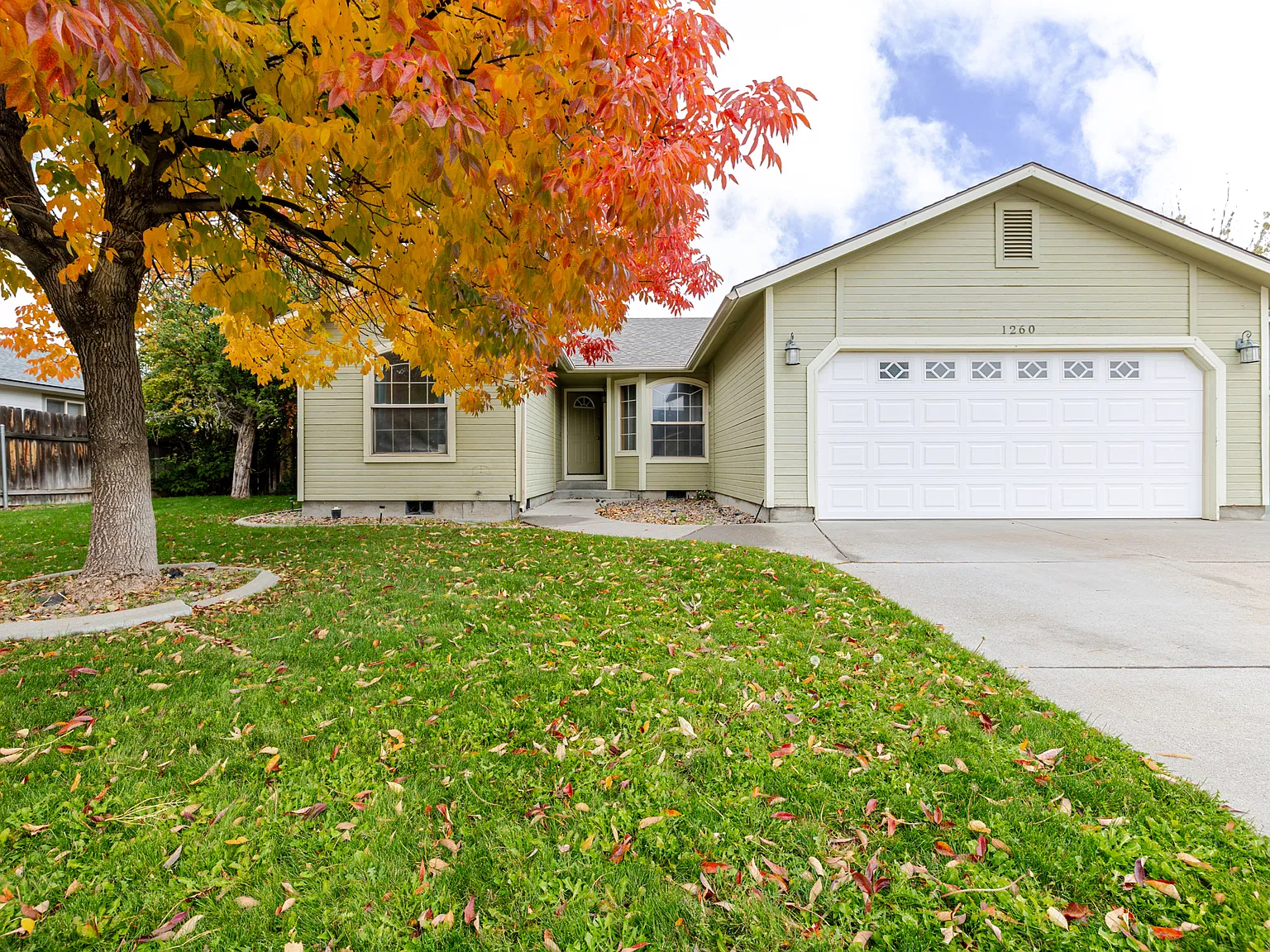 3 bed, 1500 sqft, $2,290 — Photo 3