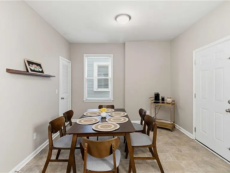 639 Ira St SW — Photo 8