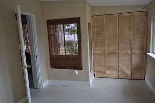 5th image of 1240 NE 42nd St