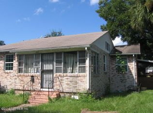 1943 College Cir S, Jacksonville, FL 32209