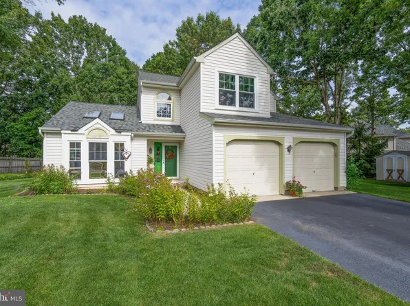 6 Jenny Dr, Millville, NJ 08332