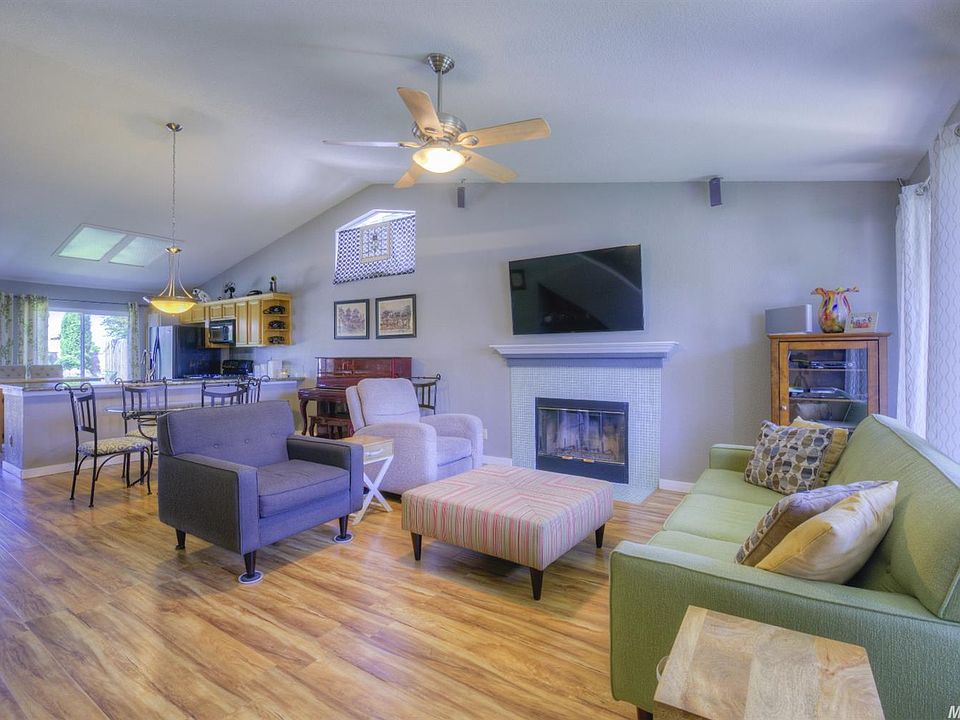 1st image of 6237 Colony Park Dr