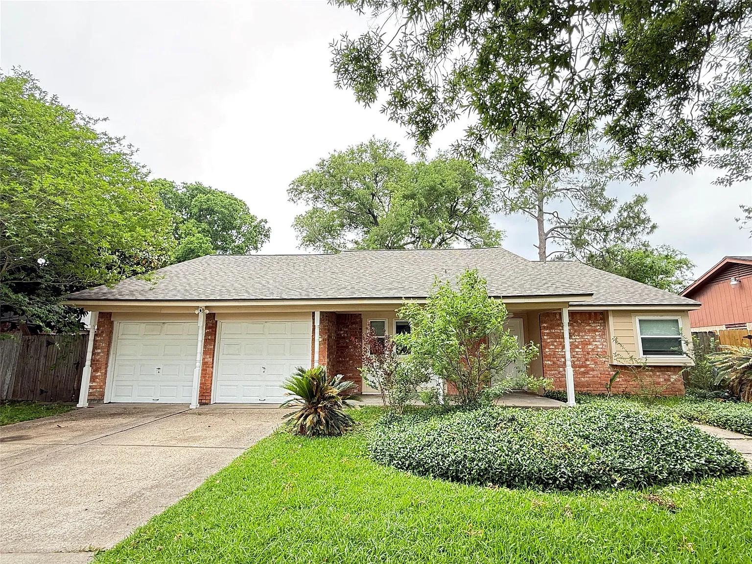 3 bed, 2.0 bath, 1505 sqft, $2,190 — Photo 1