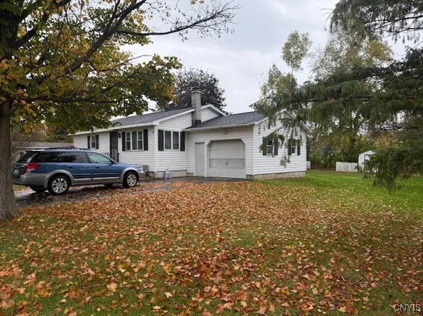 60 Franklin Ave, Clinton, NY 13323