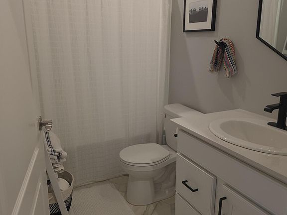 5th image of 40589 Aster Ct