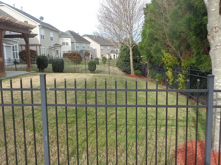 8100 Whitehawk Hill Rd — Photo 6