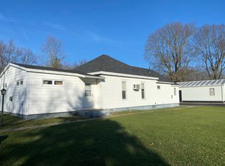 203 N Washington St, Saybrook, IL 61770