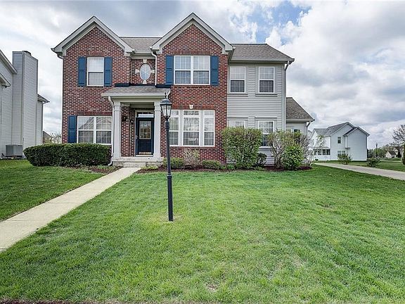 3rd image of 11127 Winterwood Ln