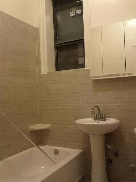 2nd image of 543 Flatbush Ave
