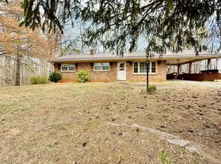 10596 Rockford School Rd, Gretna, VA 24557