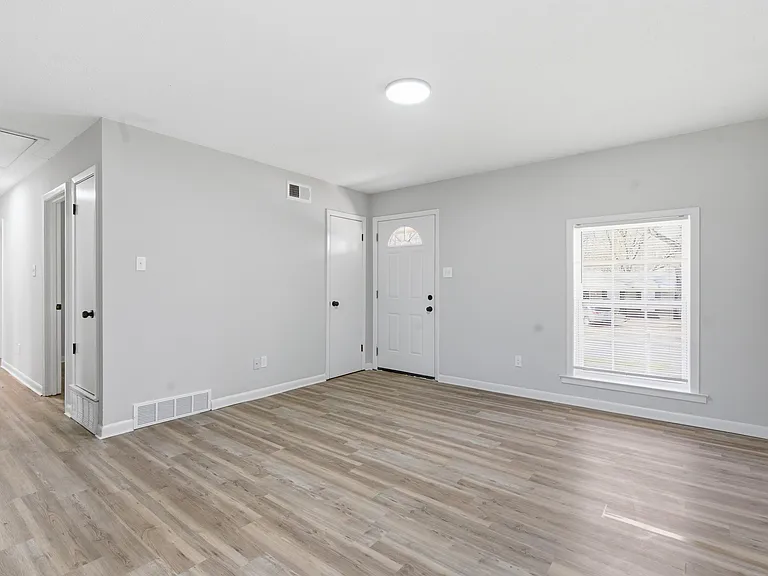 3206 Melbourne St — Photo 11