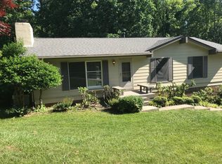 15 Tuckaway Dr, Asheville, NC 28803