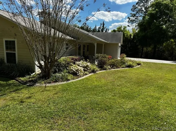 2325 N Tysons Ter, Lecanto, FL 34461