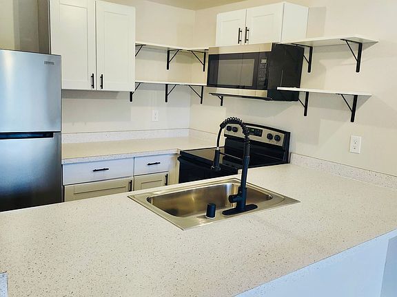 2nd image of 2506 103rd Ave E #3B-2Ba-1250Sqft