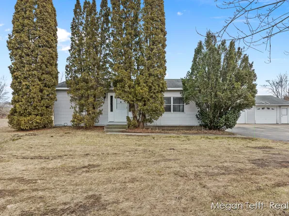 16078 Northland Dr NE, Sand Lake, MI 49343