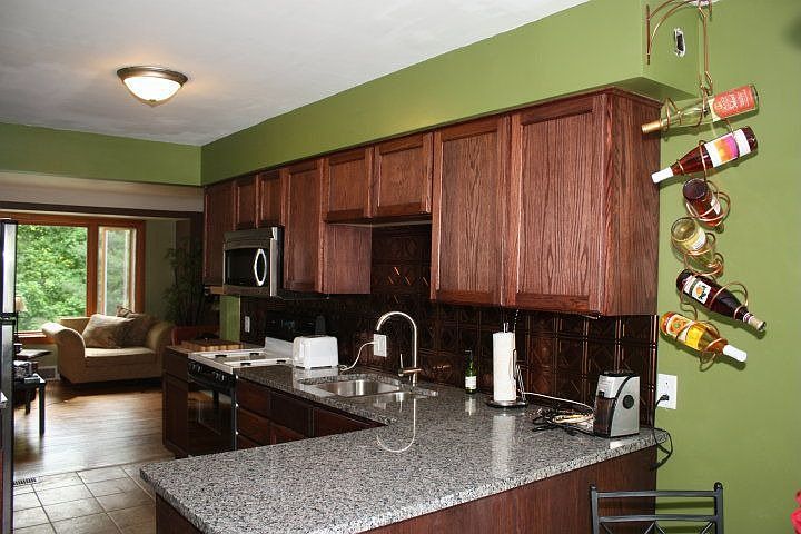 1st image of 1227 Pinehurst Blvd