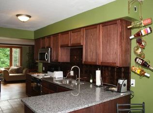 1227 Pinehurst Blvd, Kalamazoo, MI 49006