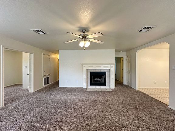 3rd image of 2602 John Porter Dr