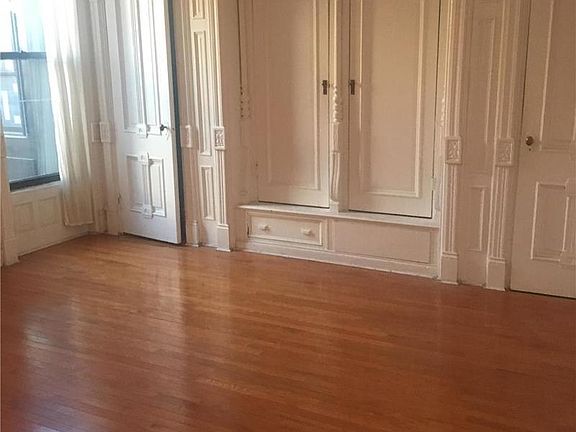 3rd image of 59 Halsey St APT 2