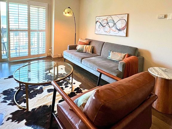 5th image of 141 S Clark Dr APT 527