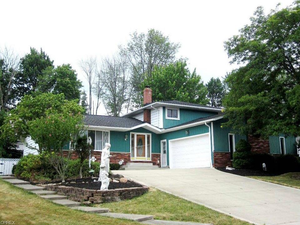 1st image of 430 Panorama Dr