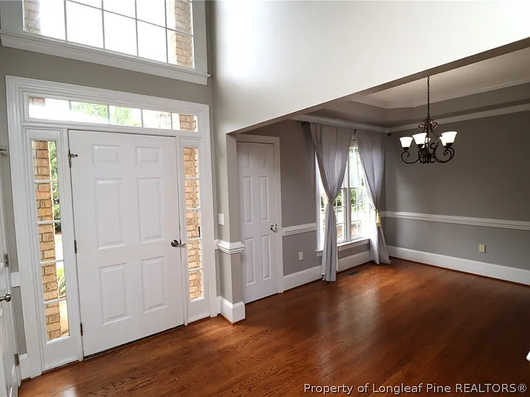108 Highland Springs Ln — Photo 2