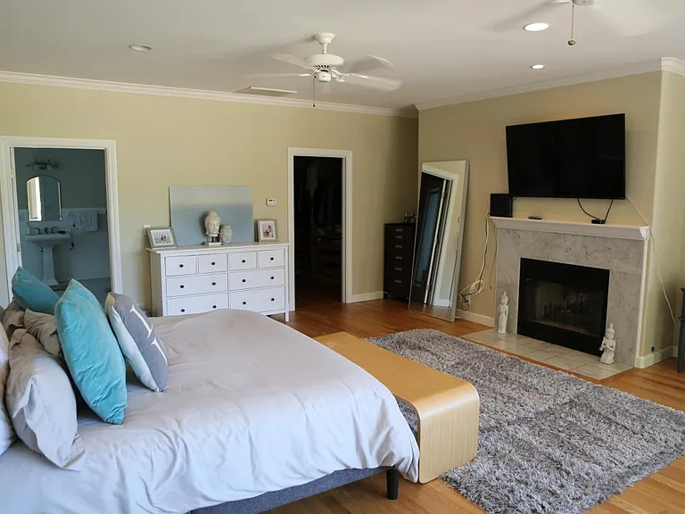 3296 Vichy Ave — Photo 13