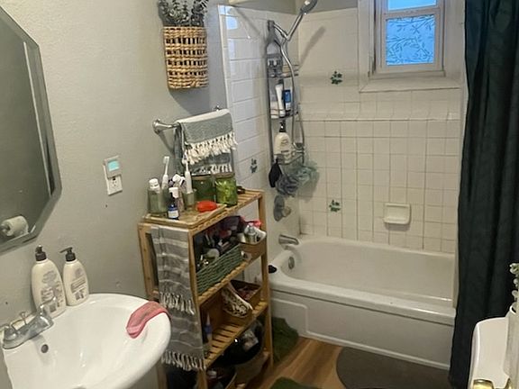 5th image of 750 E Cucharras St #1