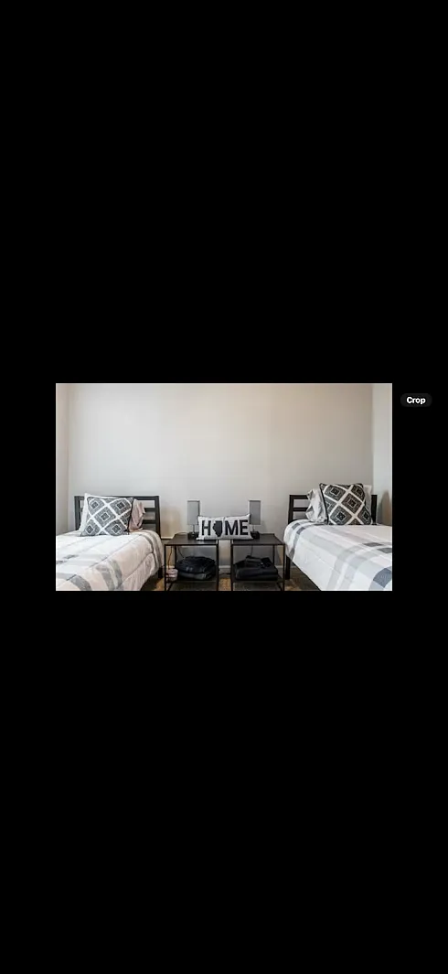 4 bed, 1.5 bath, 3125 sqft, $2,930 — Photo 4