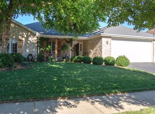 18307 Country Ln, Lansing, IL 60438