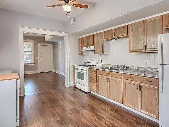 2nd image of 420 N Fox St #1420