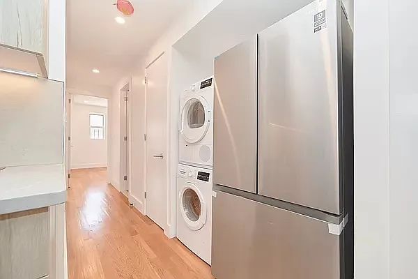 Rented by Living New York | media 11