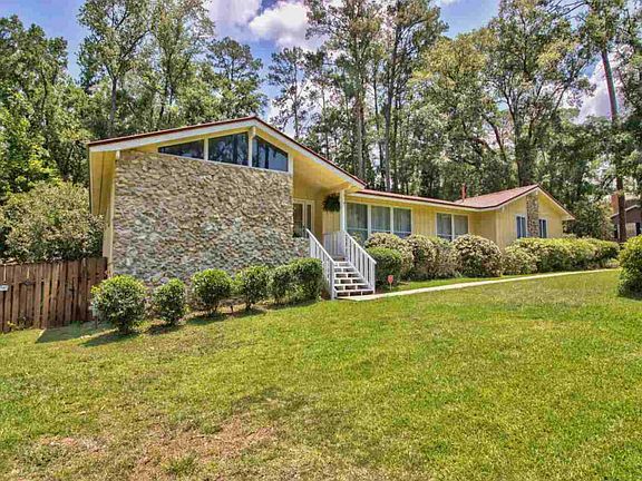 2nd image of 4035 Roscrea Dr