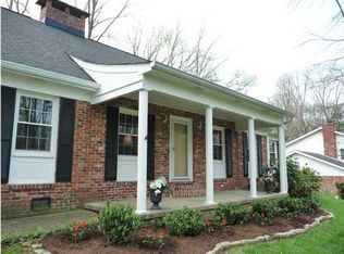 917 Glamis Cir, Signal Mountain, TN 37377