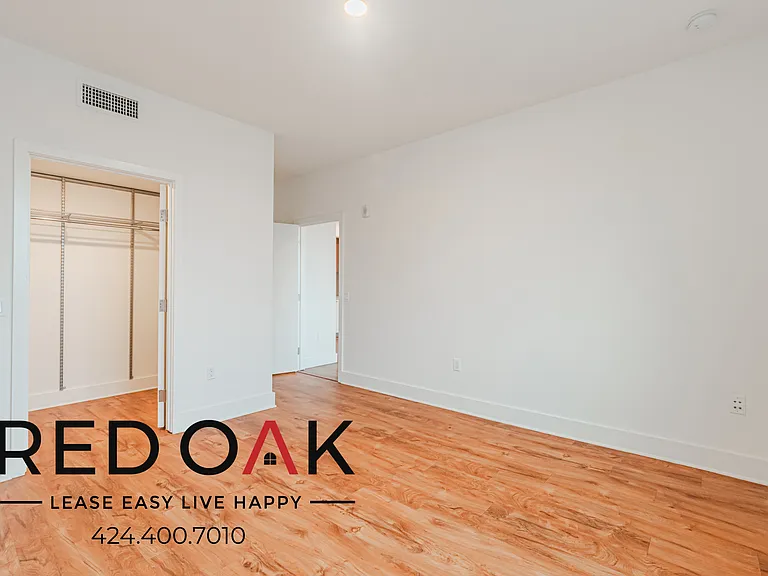 5727 La Mirada Ave #309 — Photo 16