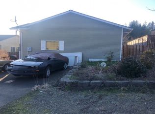 10030 8th Pl, Bay City, OR 97107